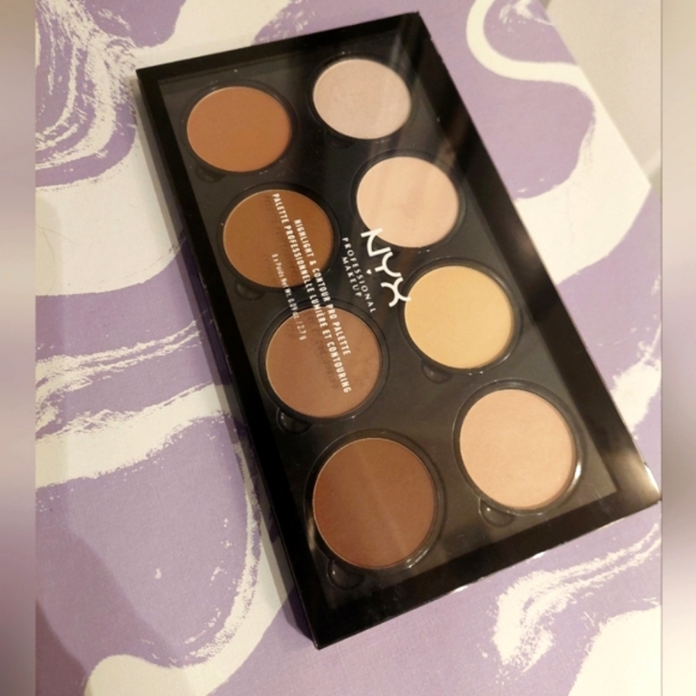 NYX - Highlight & Contour Pro Palette in HCPP01 - Barely Touched EUC - powder